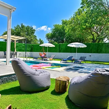 Holiday home Bunny